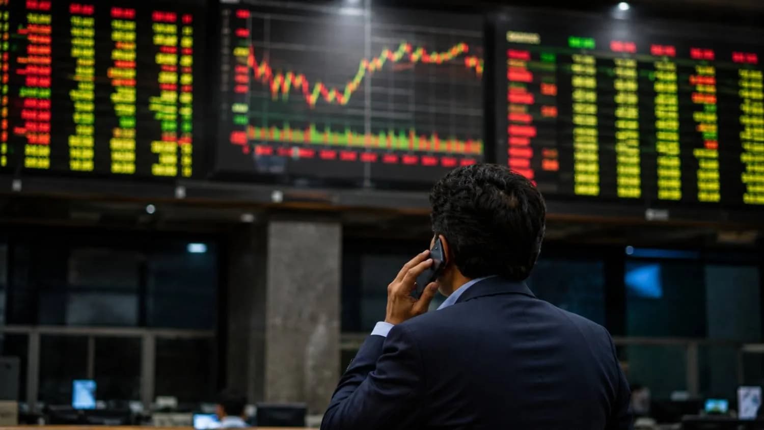 PSX Drops as Profit-Taking Hits Market Momentum