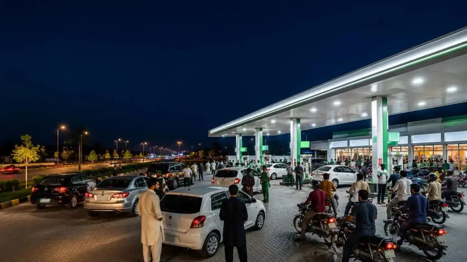 Pakistan Cuts Petrol by Re0.35, Raises Diesel by Rs5.71