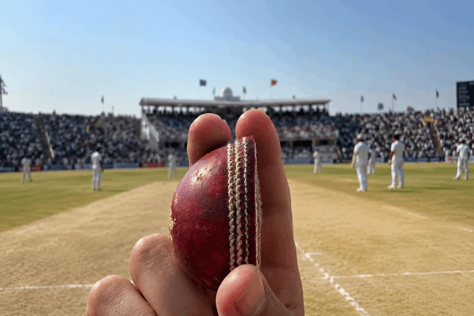 England Bowlers Split Test Ball After 5-Wicket Hauls Against Pakistan